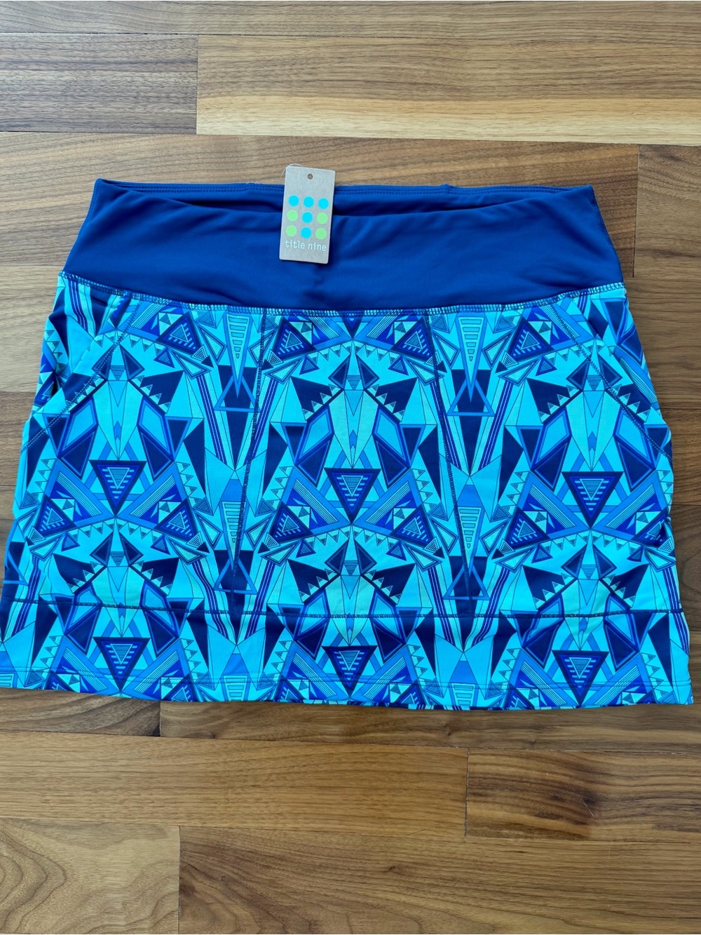 NWT Title Nine Gidget 2.0 Athletic Skort Size M Geometric Blue Teal Green